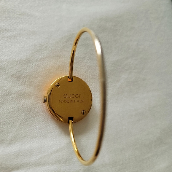 Vintage GUCCI watch with 7 bezels - Picture 4 of 4